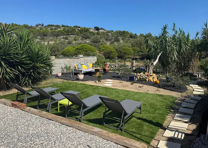 La Saline Maison Familiale Avec Jardin Tatil Evi